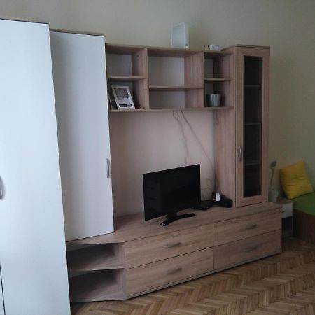 Adrienn Apartment 布达佩斯 外观 照片