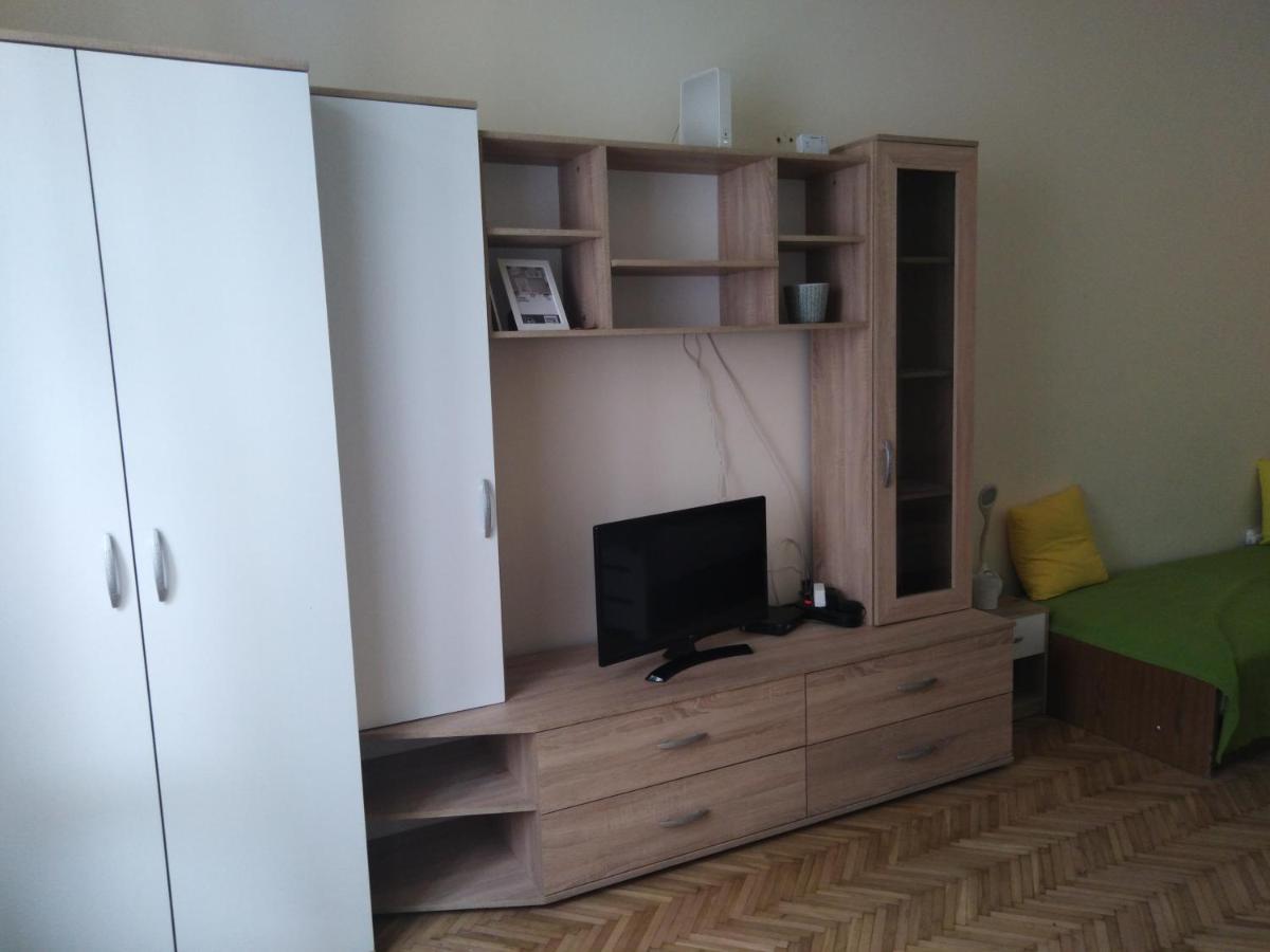 Adrienn Apartment 布达佩斯 外观 照片